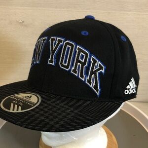 New York Knicks NBA Adidas Black Blue Flex Fit 6 7/8 - 7 1/4 Hat Cap NEW